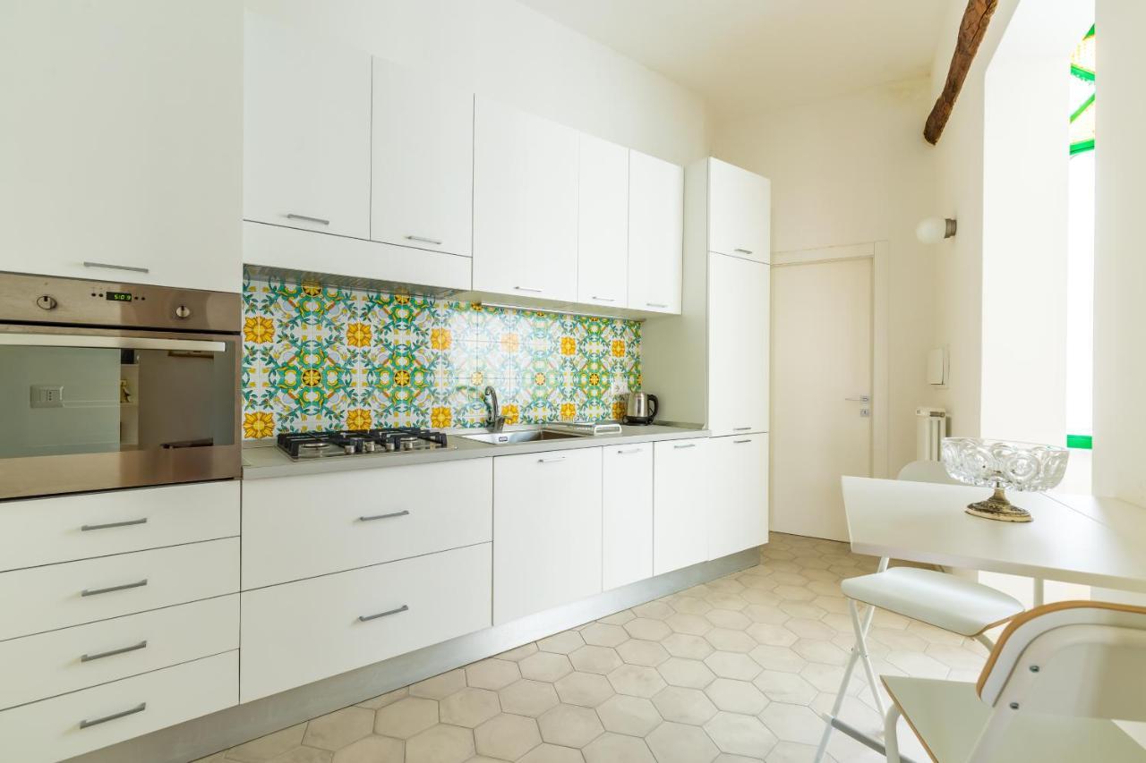 Nova Stylish House In Center By Napoliapartments Exterior foto